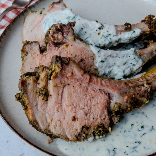 Oven-Baked 4-rib rack with Yogurt and Mint Sauce