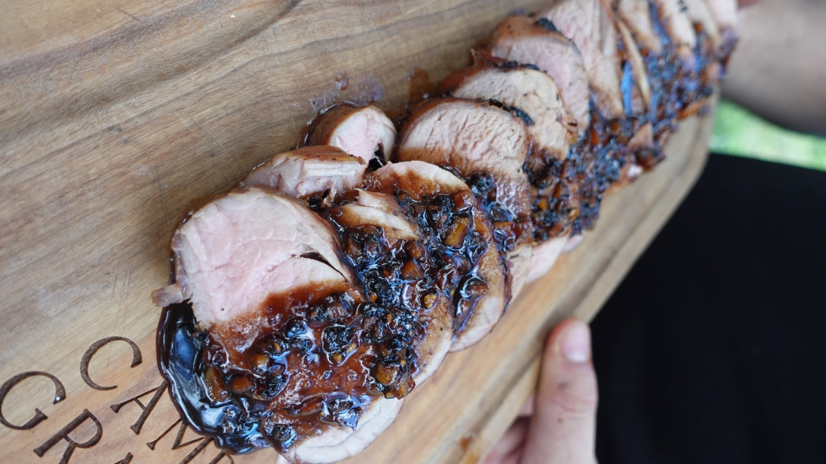Pork Tenderloin with Apple and Cinnamon Sauce – Campo Grande
